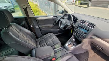 Volkswagen Golf - 10