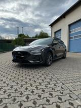 Ford Focus 1,0 EcoB Hybrid 114kW ST-Line Style 4Sync - Ford Focus: 1.4