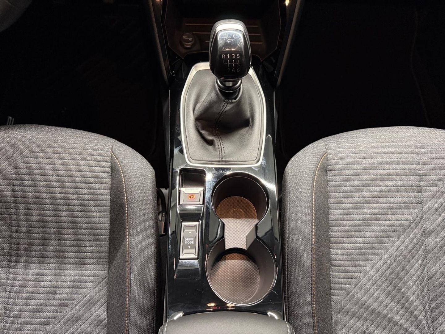 Peugeot 208 - Bild 17