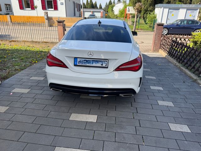 MERCEDES-BENZ CLA 200 - AMG-Line Facelift *TÜV NEU* Pano