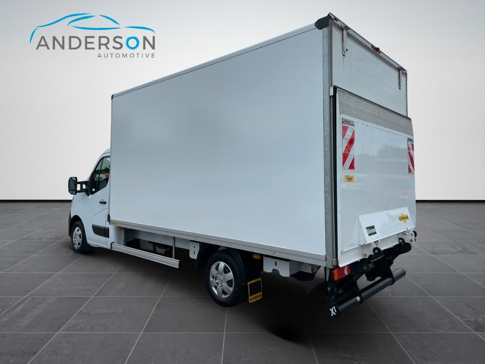 Fahrzeugabbildung Renault MASTER III KOFFER L3H1 3,5T RAMPE LADEBOARD