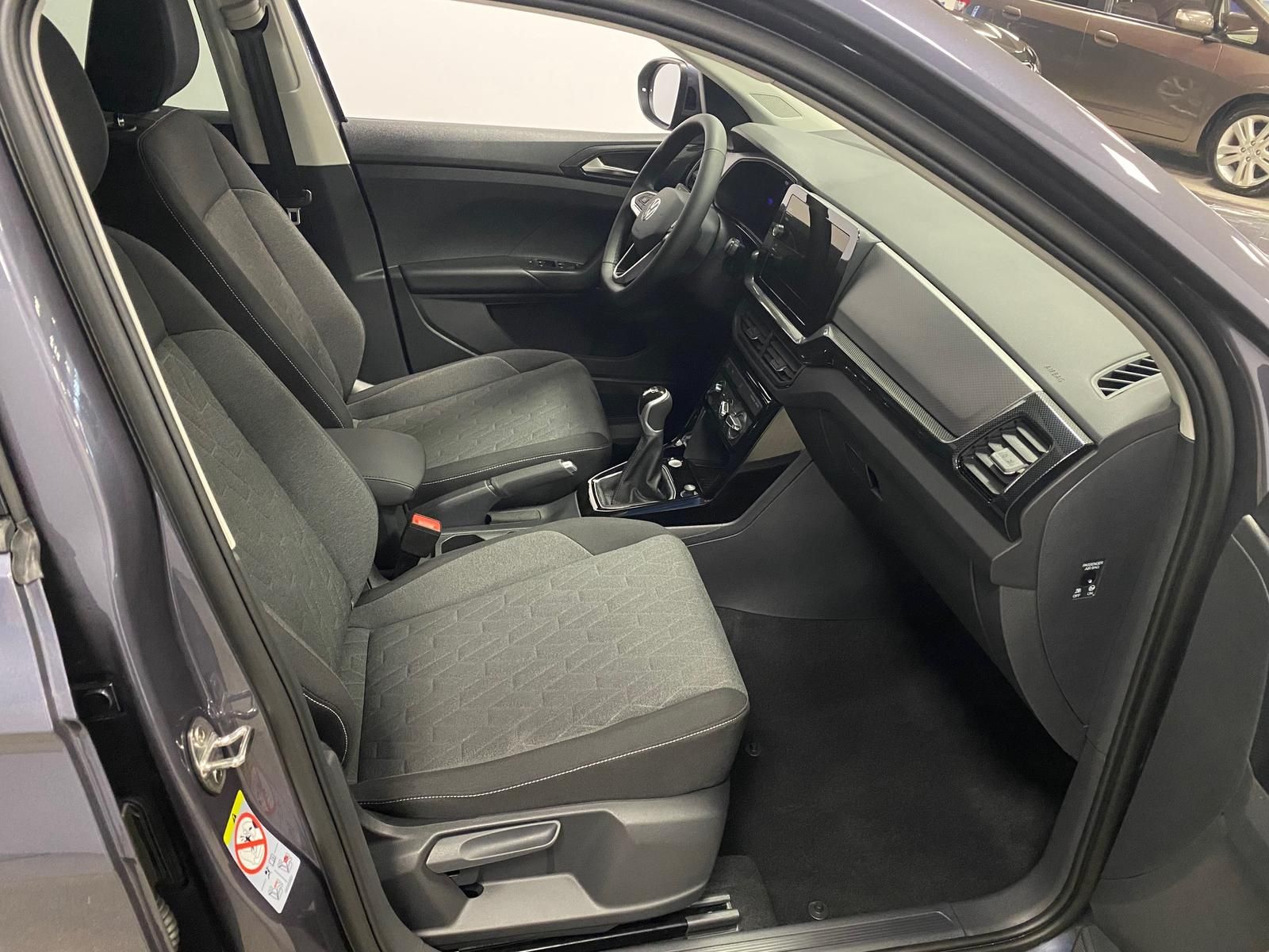 Fahrzeugabbildung Volkswagen T-Cross 1.0 TSI Life+APP+ACC+TOTWINKEL+KAMERA+++