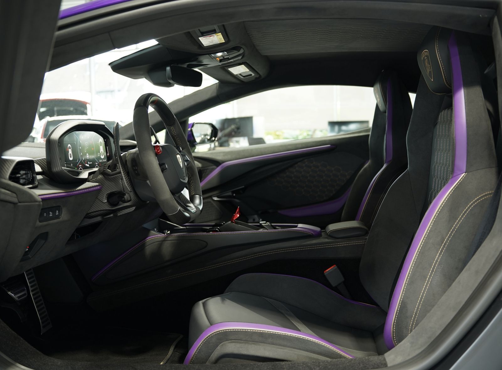 Lamborghini Revuelto