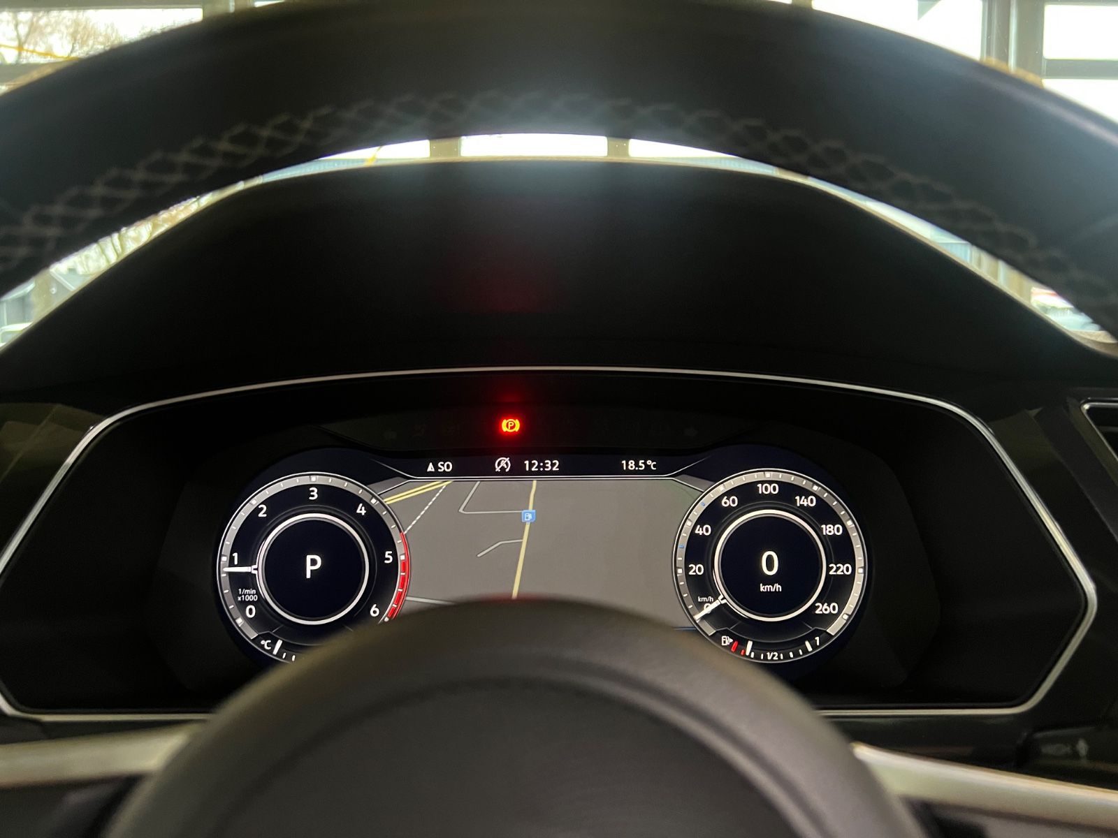 Fahrzeugabbildung Volkswagen Tiguan 2.0TDI DSG Highline 4Motion R line 239PS