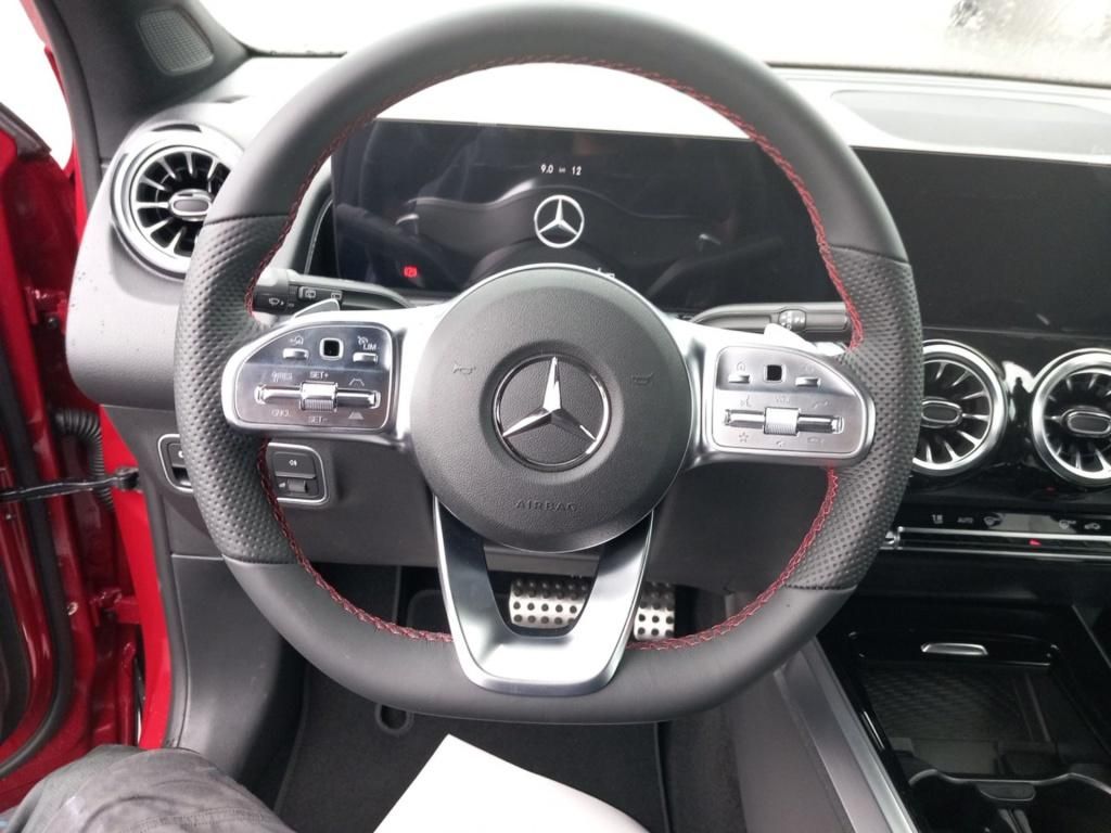 Fahrzeugabbildung Mercedes-Benz GLB 200 d AMG*AHK*Distronic*TOT-Asisst*LED*KAM*