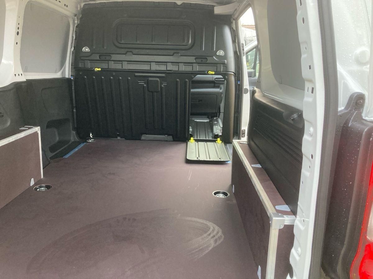 Fahrzeugabbildung Fiat Doblo L2 Heavy Kastenwagen 102 MT6