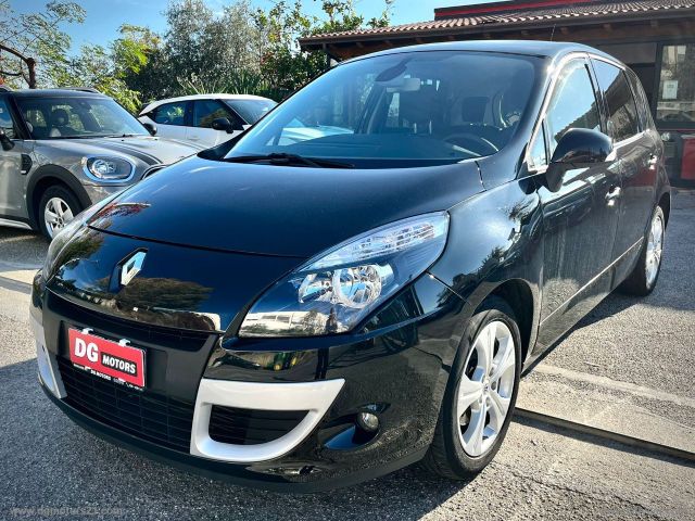 Renault RENAULT Scénic X-Mod 1.5 dCi 110 CV Attractive