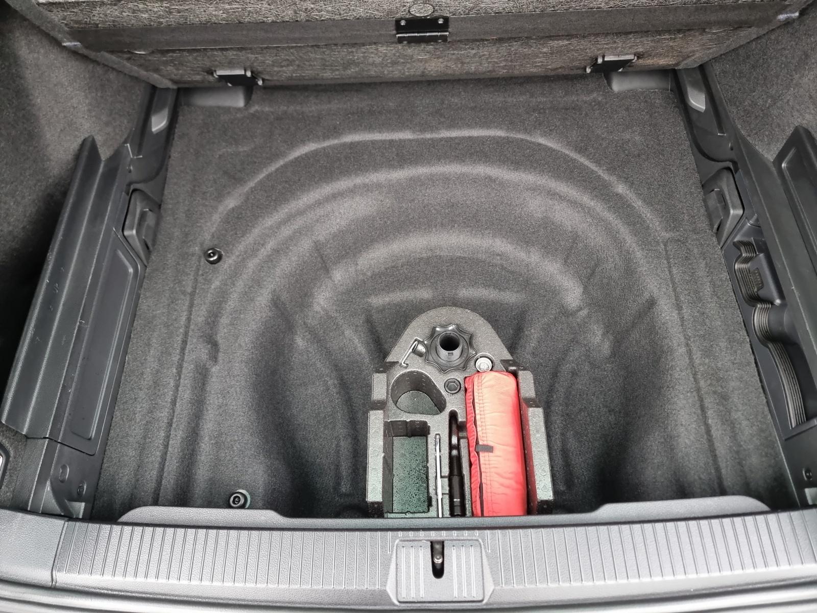 Volkswagen Passat TSI Elegance DSG Matrix Navi AID, миниатюра 21