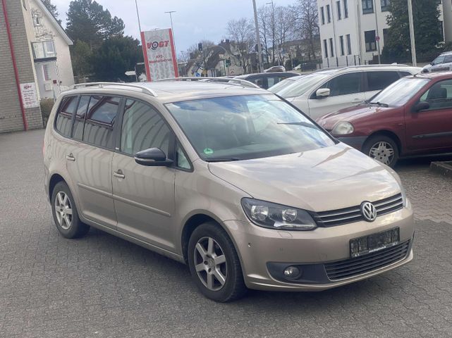 Volkswagen Touran 1.6 TDI Style BMT  Navi AHK Pano PDC