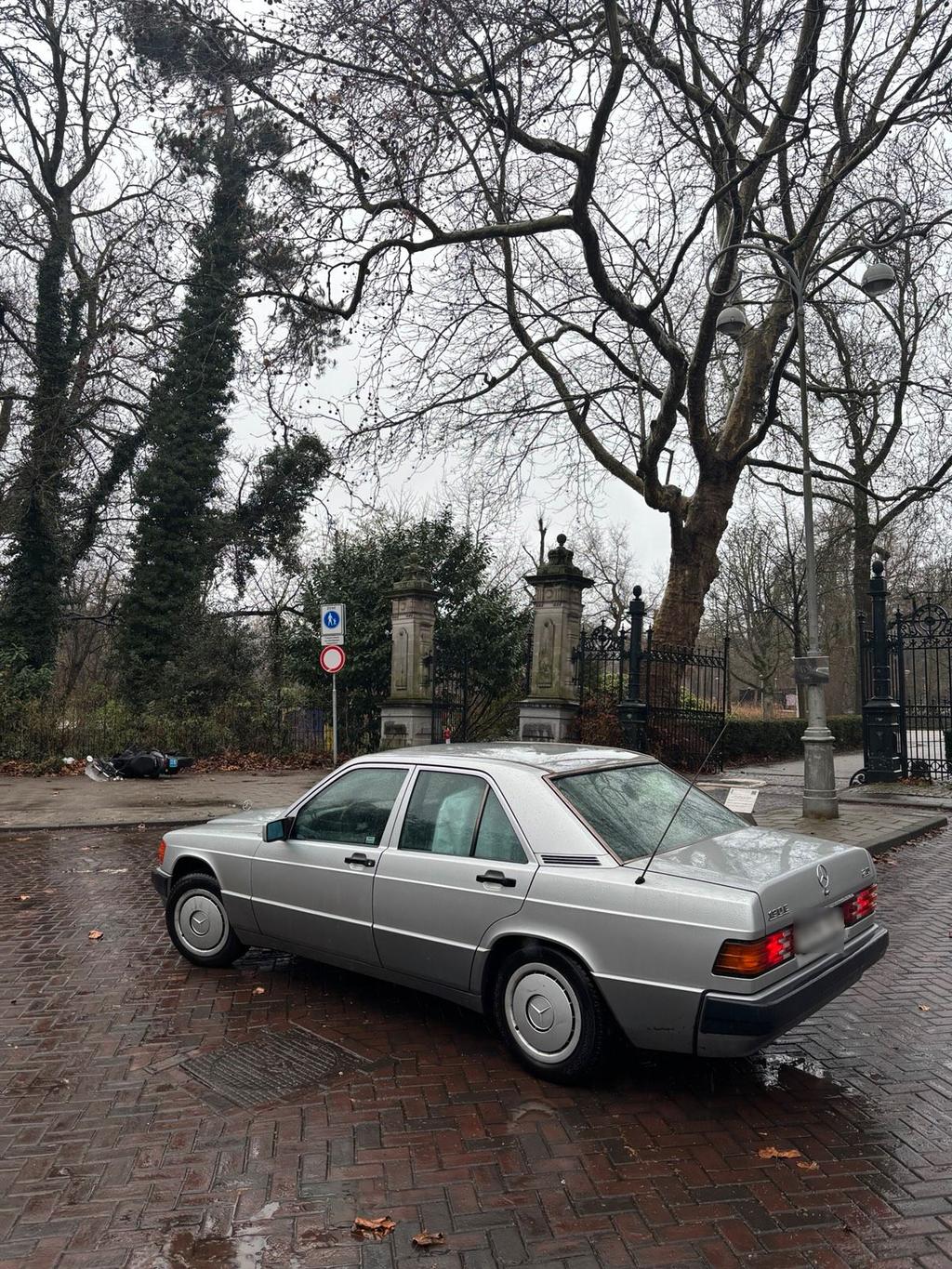 Mercedes-Benz Mercedes 190 (W201) Schiebedach  TÜV neu,...