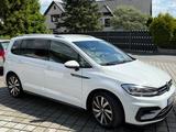 Volkswagen Touran 2.0 TDI SCR 140kW DSG Highline R Line - Volkswagen Touran: TDI 140