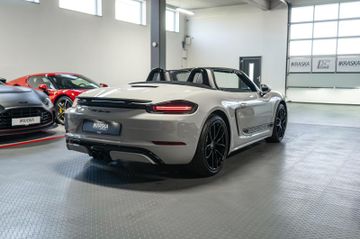 Porsche Boxster - 10