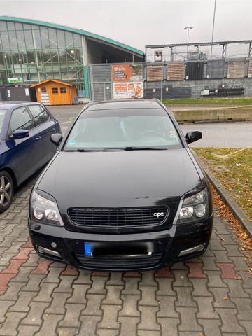 Opel Signum 3,2 V6 BJ 2003 schwarz / 179.0...