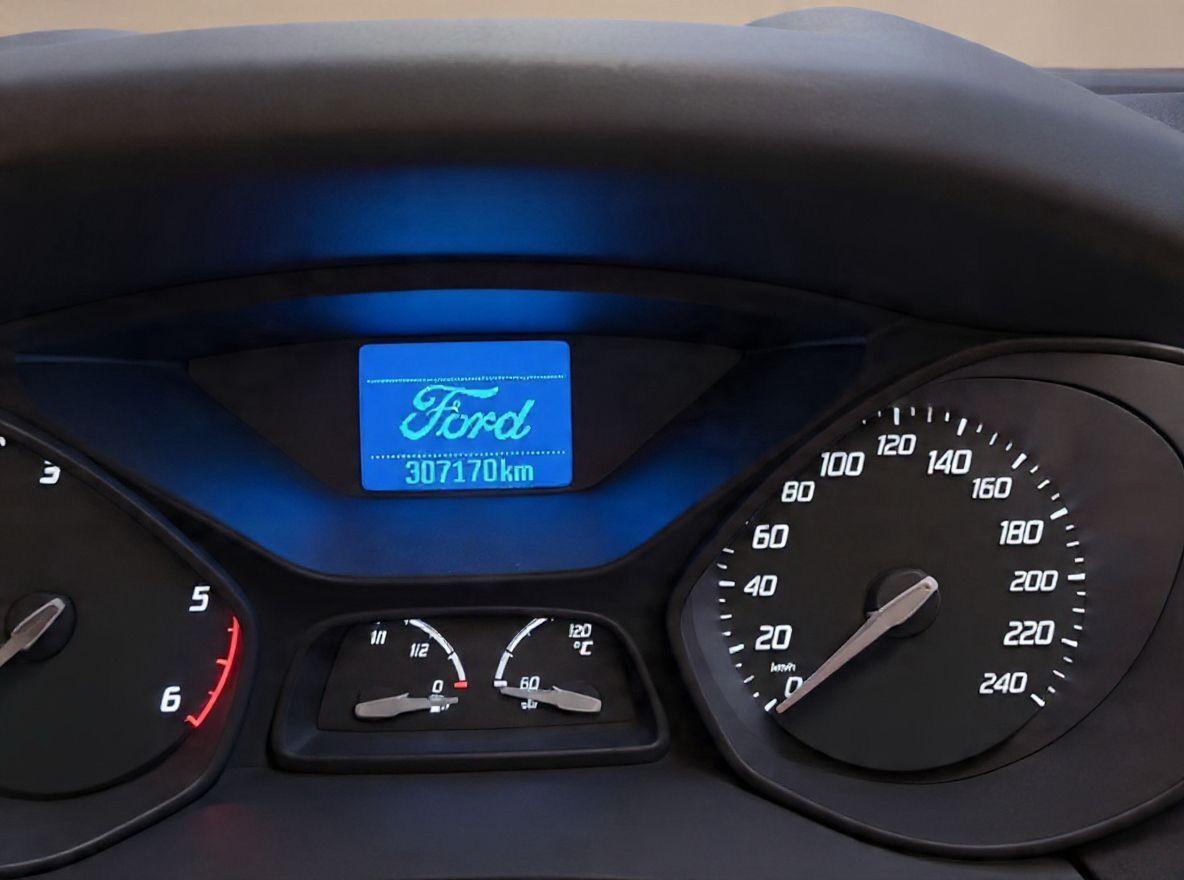 Ford Focus 2011 — engine 86 HP (63kW)