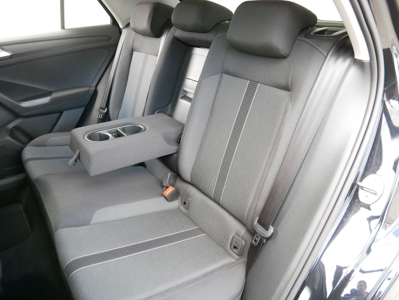 Fahrzeugabbildung Volkswagen T-Roc 1.0 TSI Life NEU35T LED NAVI SHZ Allwetter