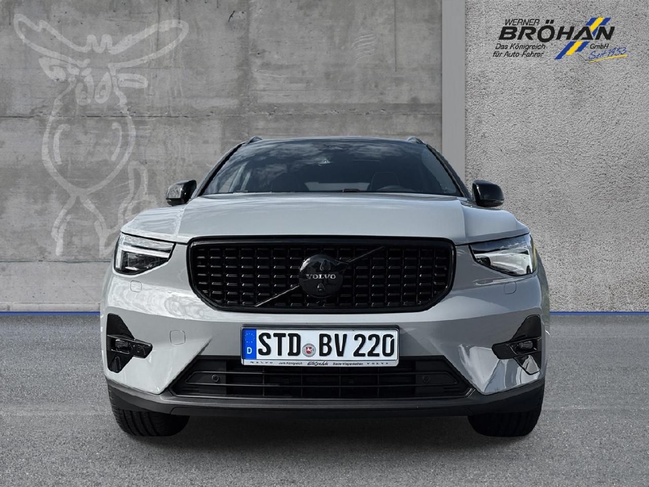 Fahrzeugabbildung Volvo XC40 B3 Benzin Ultra Black Edition