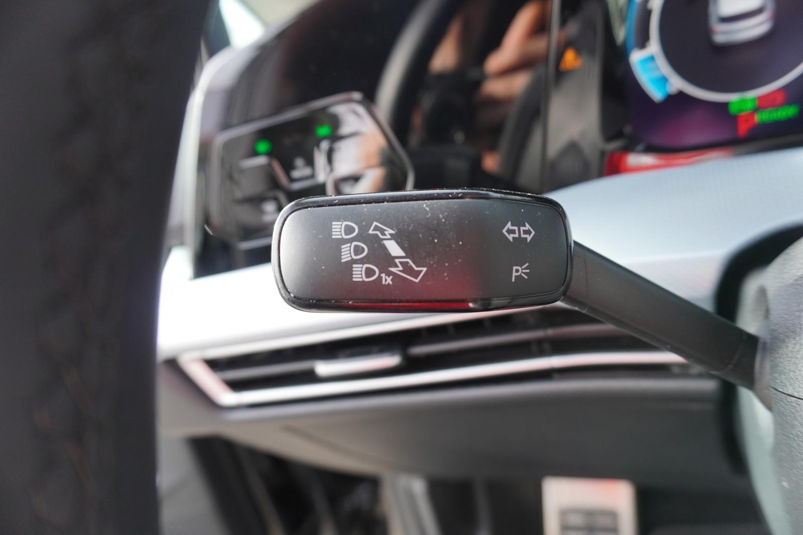Volkswagen Golf VIII 1.5 eTSI Goal DSG LED Navi App-Connect, миниатюра 16