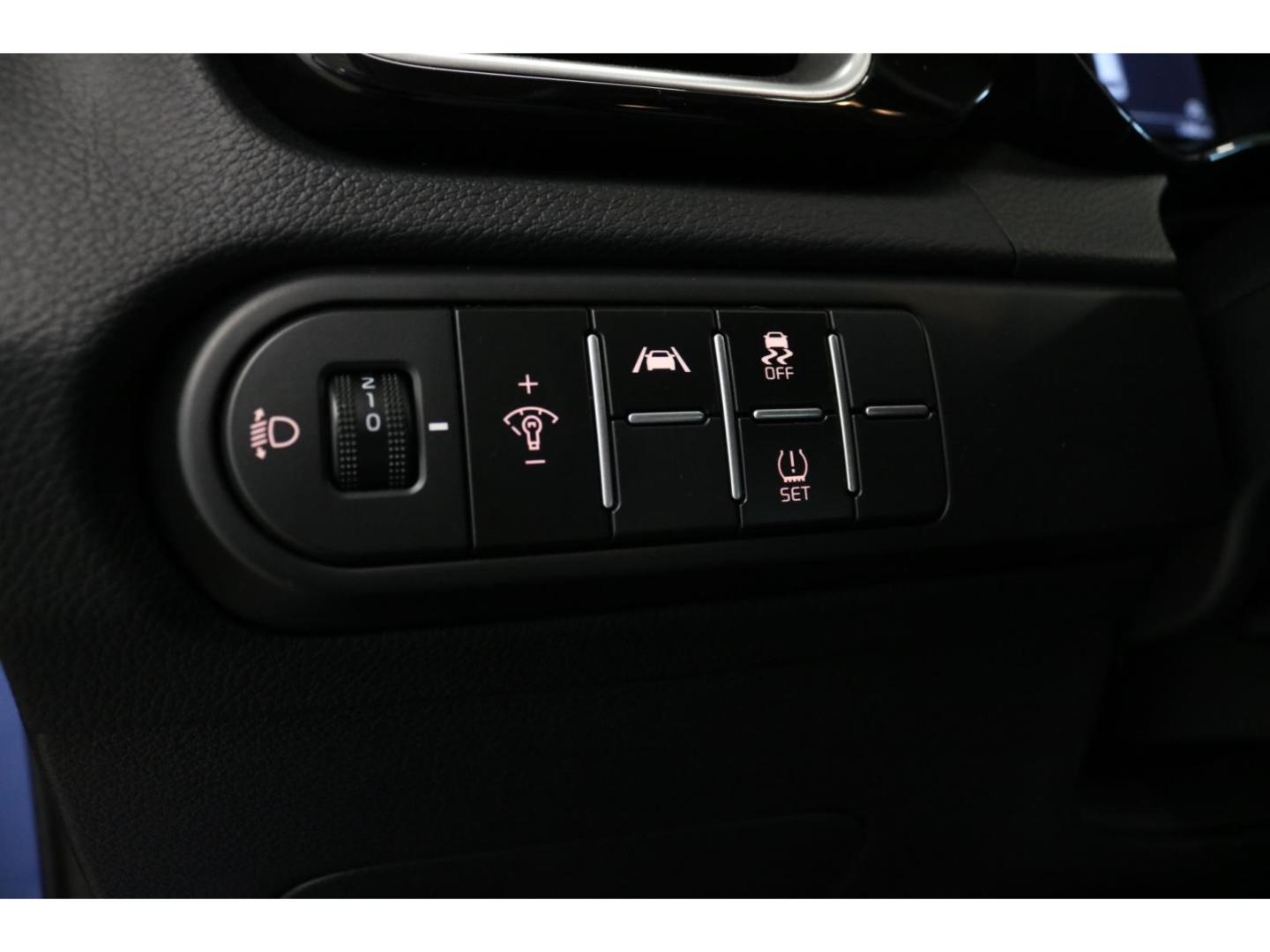 Kia Ceed_sw Vision Kamera PDC Navi SHZ Tempomat Alu