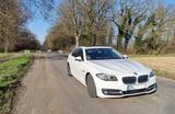 BMW 530d in exzellentem Zustand - BMW 530 mit Diesel-Antrieb: Weiß, Limousine
