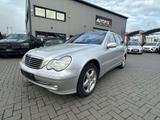 Mercedes-Benz C 240 C 240 T (203.261) - Mercedes-Benz C 240 mit Benzin-Antrieb: Automatik