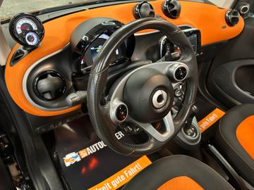 Smart ForTwo cabrio *2. Hand*Klima*SHZ*AHK*Kamera*Navi
