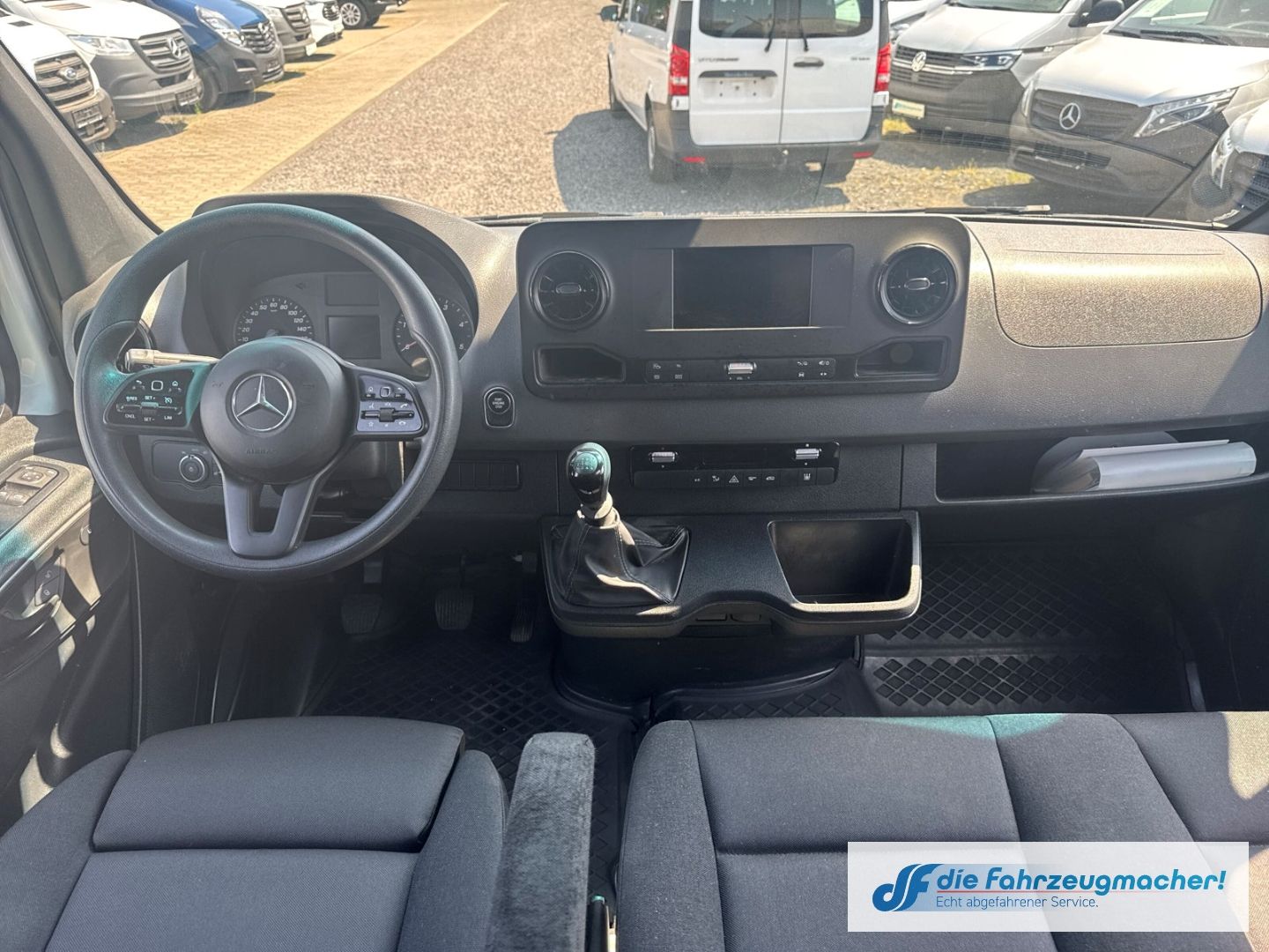 Fahrzeugabbildung Mercedes-Benz Sprinter MAXI MIXTO 314CDI Kamera AHK Navi Apple