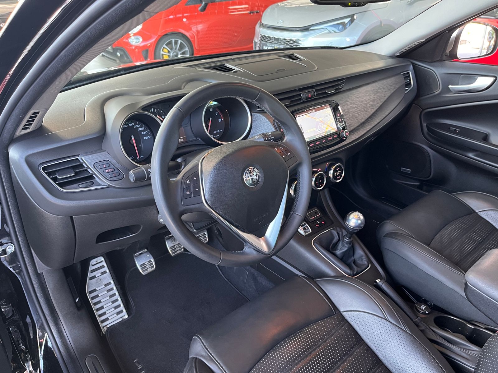 Fahrzeugabbildung Alfa Romeo Giulietta Lusso Ti BOSE XENON NAVI