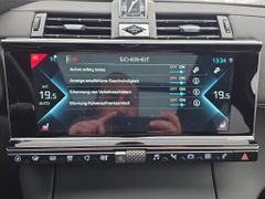 Fahrzeugabbildung DS Automobiles DS 7 1.6 E-Tense 225 Grand Chic LEDER/PANO