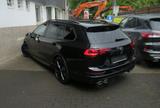 Volkswagen Golf VIII Variant R 4Motion // Pano, ACC, Shz - Volkswagen Golf mit Benzin-Antrieb: Kombi