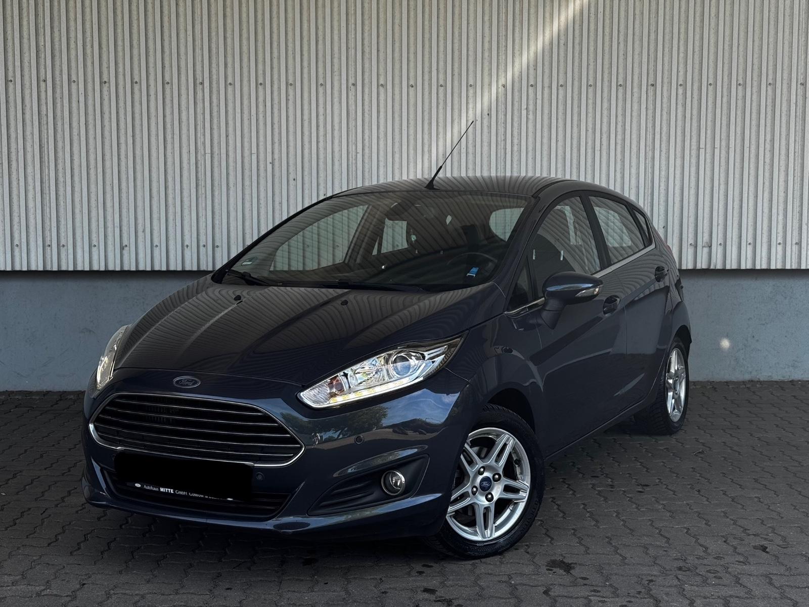 Ford Fiesta Titanium*PDC*TÜV NEU*KLIMAAUT*BT*LED*