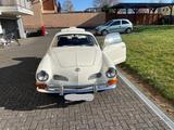 Volkswagen Karmann Ghia - weiße Volkswagen Karmann Ghia
