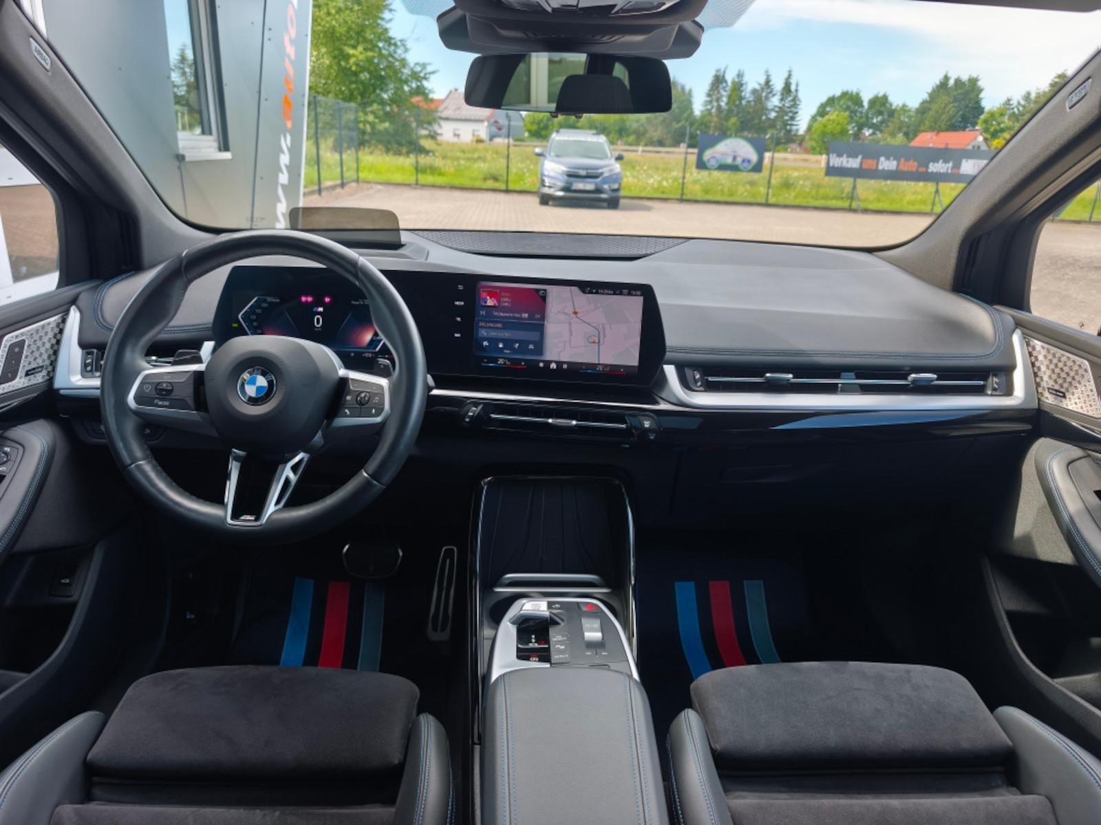 BMW 223 i xDrive*M-Sport*AHK*LED*Pano*Navi*Kamera*