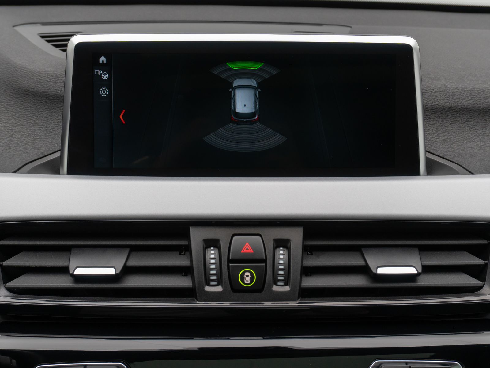 Fahrzeugabbildung BMW X1 sD20i ParkAs LED Navi GeschwReg Panorama DAB