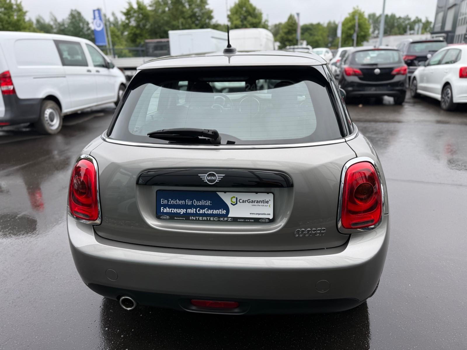 MINI COOPER 5-trg.*SHZ*TEMP.*FSP*ALU*ALLWETTER*HU NEU