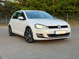 Volkswagen Golf 1.4 TSI DSG, ACC & Standheizung, Perlmutt - VW Golf Gebrauchtwagen in Karlsruhe