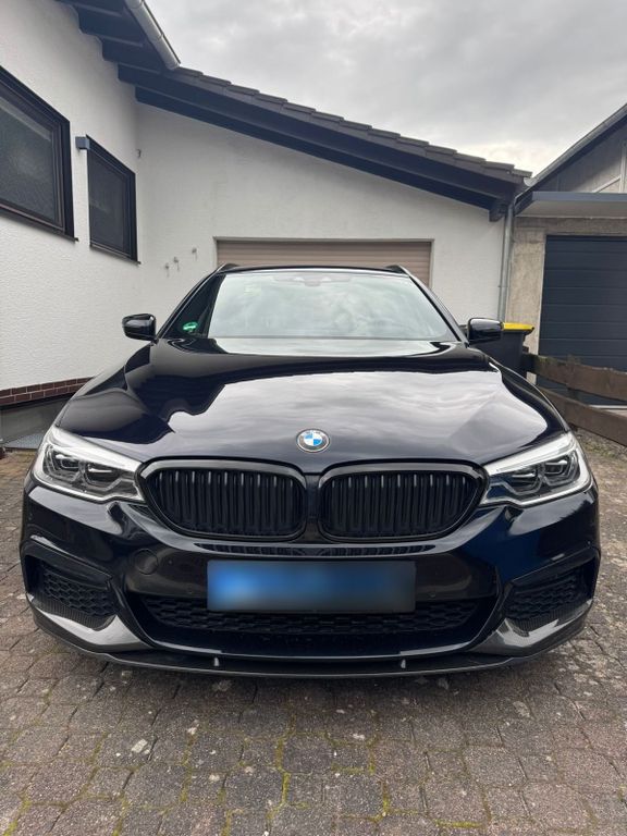 Image of BMW 530