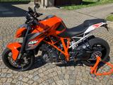 KTM 1290 Super Duke R - KTM MOTORRAD