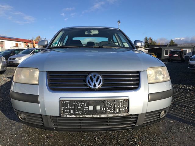 Volkswagen Passat Lim. Basis