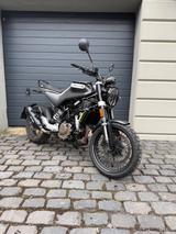 Husqvarna Svartpilen 125 B196 Alurasten Scramblerlook - HUSQVARNA SVARTPILEN 125