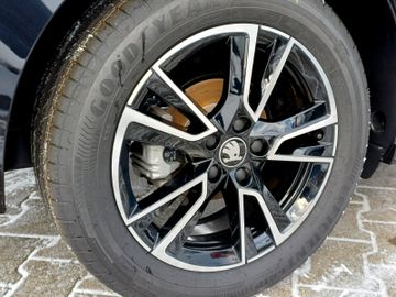 Bild 24 Skoda Fabia DSG Monte Carlo LED SmartLink Kamera 85KW