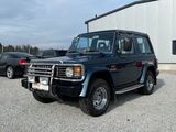 Mitsubishi Pajero, Allrad, AHK, *LIEBHABERSTÜCK*1. HAND* - Mitsubishi Pajero mit Benzin-Antrieb: Geländewagen
