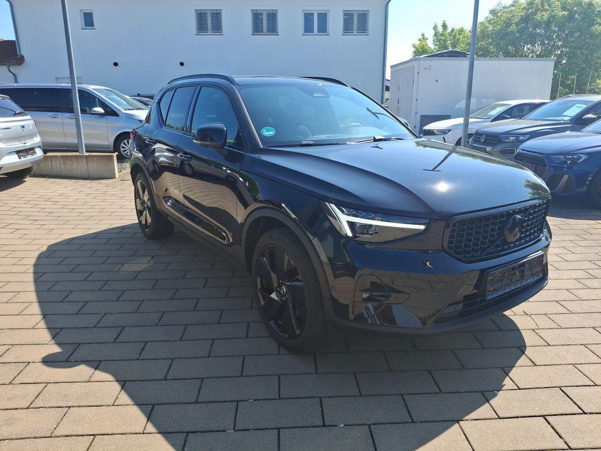 Volvo XC40 B3 Black Edition Plus 360° PANO AHK H/K 20"