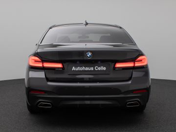 Fahrzeugabbildung BMW 520d M Sport  Kamera HUD DAB HiFi AHK DisplayKey
