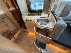 HYMER-ERIBA B MCT 550-LED-Distronic-Sat-1.Hd.Zul GG 3500 kg