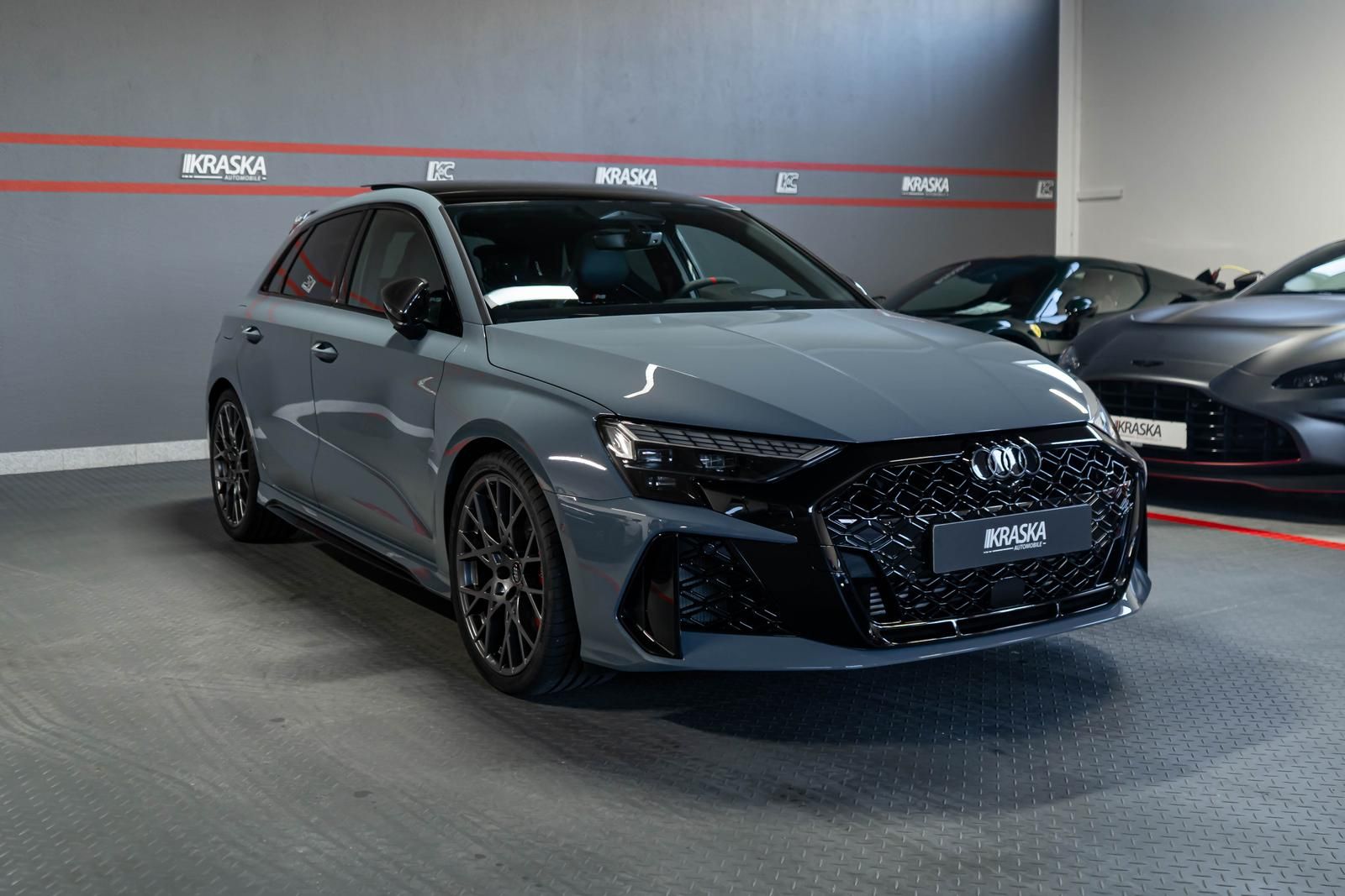 Audi RS3 2.5 TFSI quattro PANO SONOS KERAMIK RS-AGA foto 5