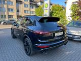 Porsche Cayenne *NAVI*KAM*LEDER*LUFT*AHK*PANO*EXPORT - gebrauchte Porsche Cayenne aus dem Jahr 2016