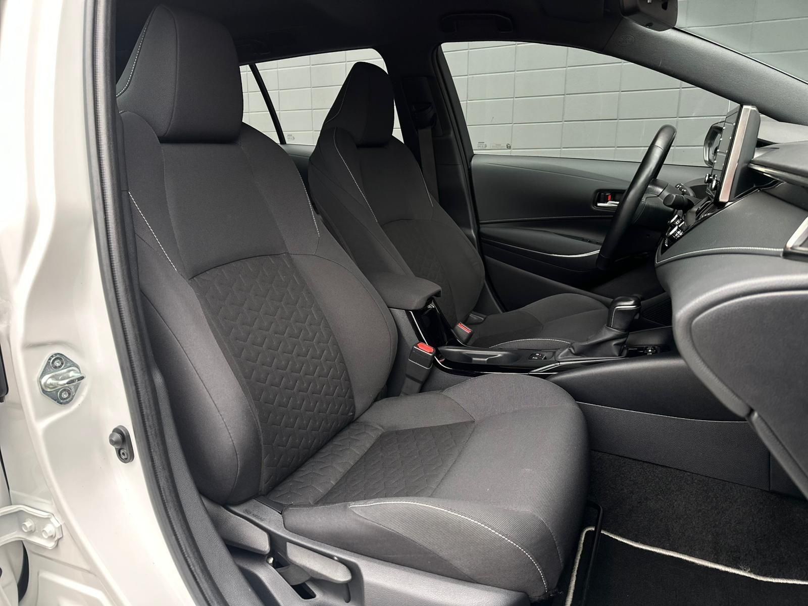 TOYOTA Corolla 1.8 HYBRID BUSINESS EDITION* LED#SHZ#LH - Image 15