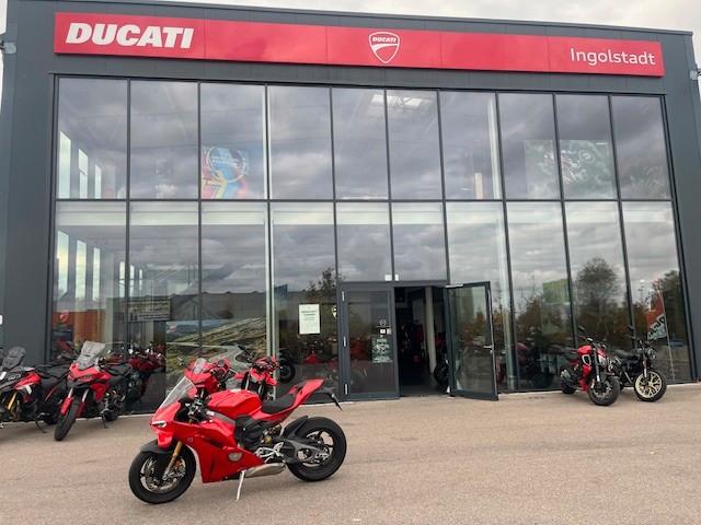 Ducati Panigale V4S