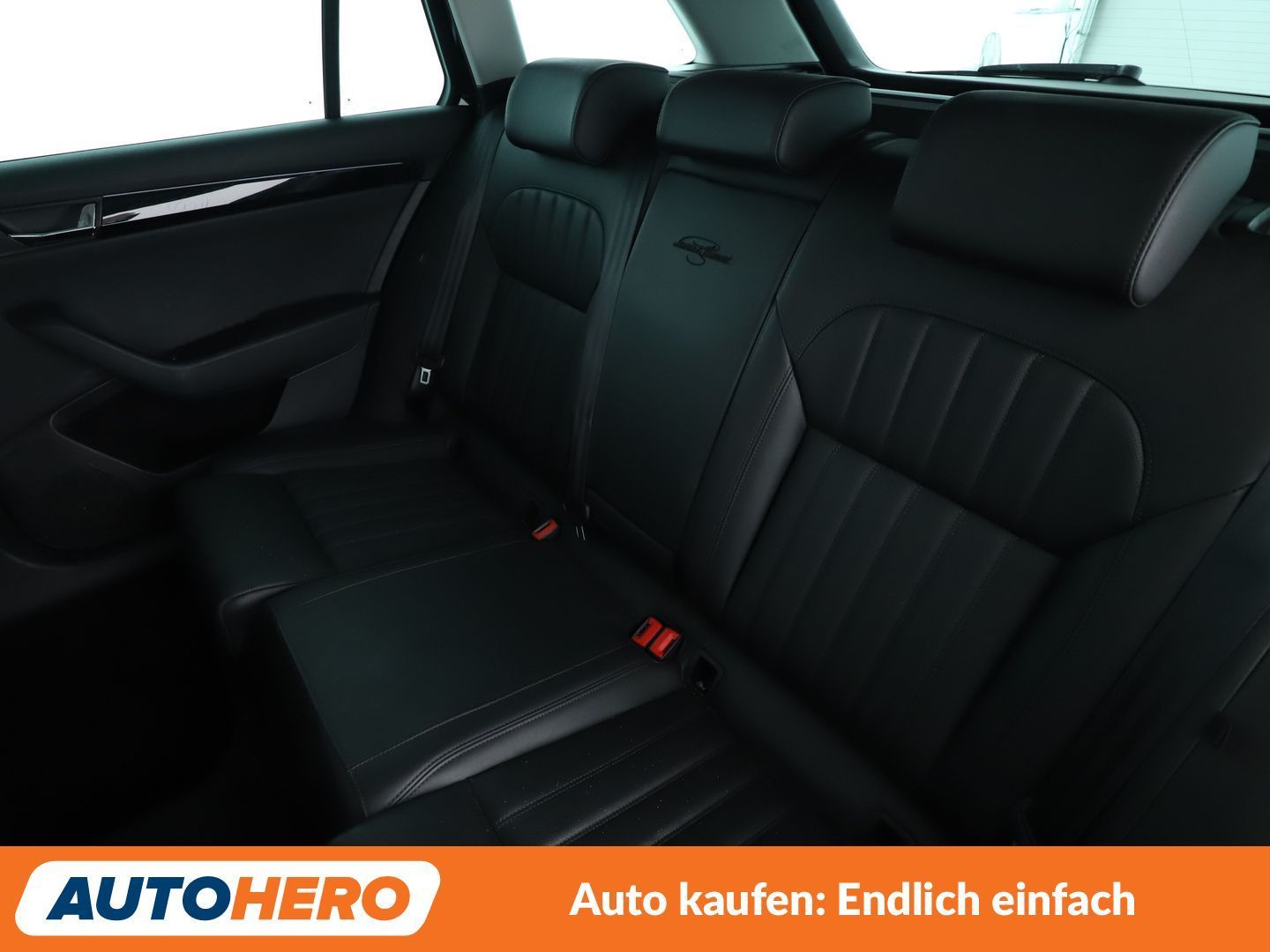 Skoda Superb 2.0 TSI Laurin & Klement 4x4 Aut NAVI CAM foto 14