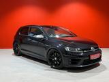Volkswagen Golf VII R 4Motion 1.Hand - gebrauchte VW Sportwagen